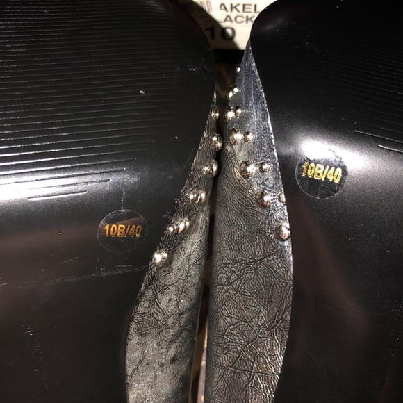 BCBGeneration size 10 metallic Silver slingback heels peep toe - Picture 4 of 12